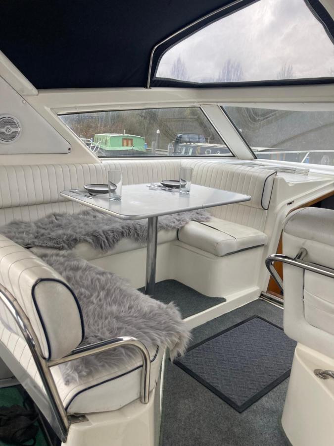 Luxury Boat Hotel Chertsey Kültér fotó